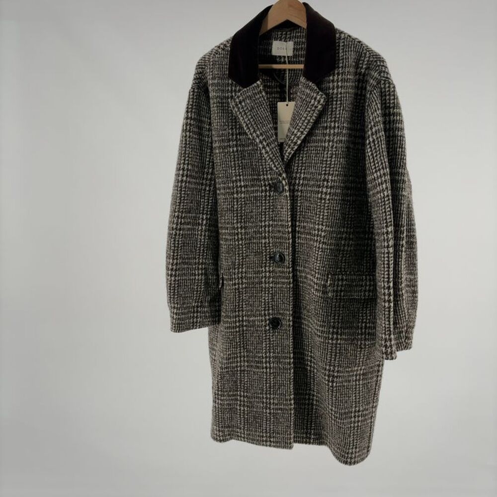 Doen Dover Coat in Black and Gray